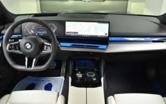 저신용중고차전액할부조건 5시리즈 (G60) 520i 매물 사진 1 - 2025/11 13,291km